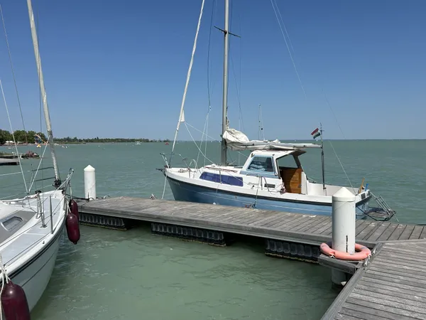 Vitorlázás a Balatonon és Adrián