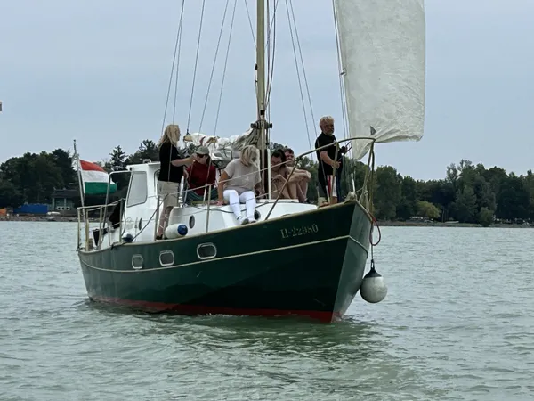 Vitorlázás a Balatonon és Adrián