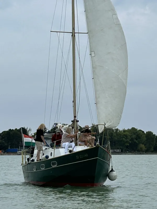 Vitorlázás a Balatonon és Adrián